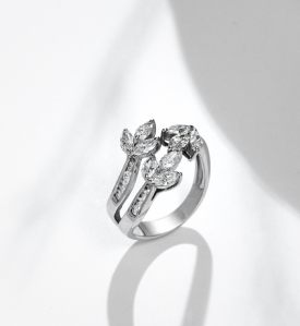 Platinium White Gold Engagement Ring